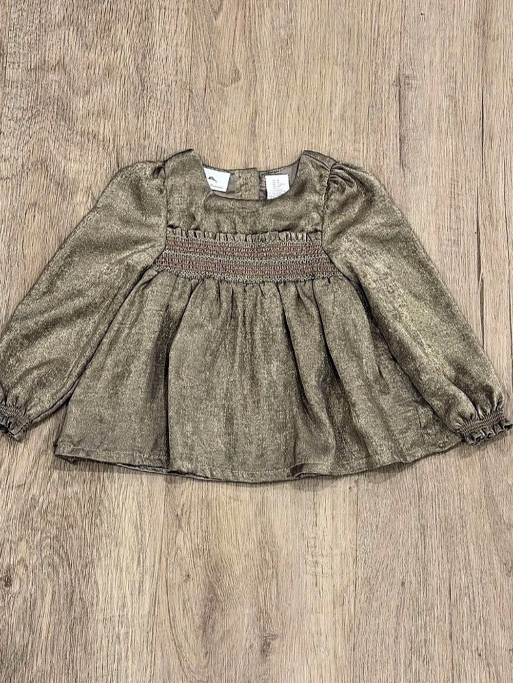 Tommy Bahama Girls 4T Gold Metallic Smocked Blouse
